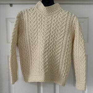 Women's Aran Mor 100 % Wool Cable Knit Sweater